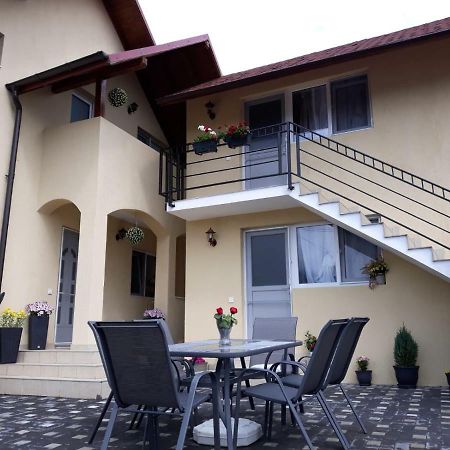 Апартаменты Casa Luisa Кэлимэнешти Экстерьер фото